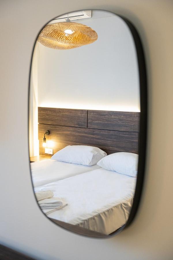 Este Luxury Apartments Kриопиги Екстериор снимка