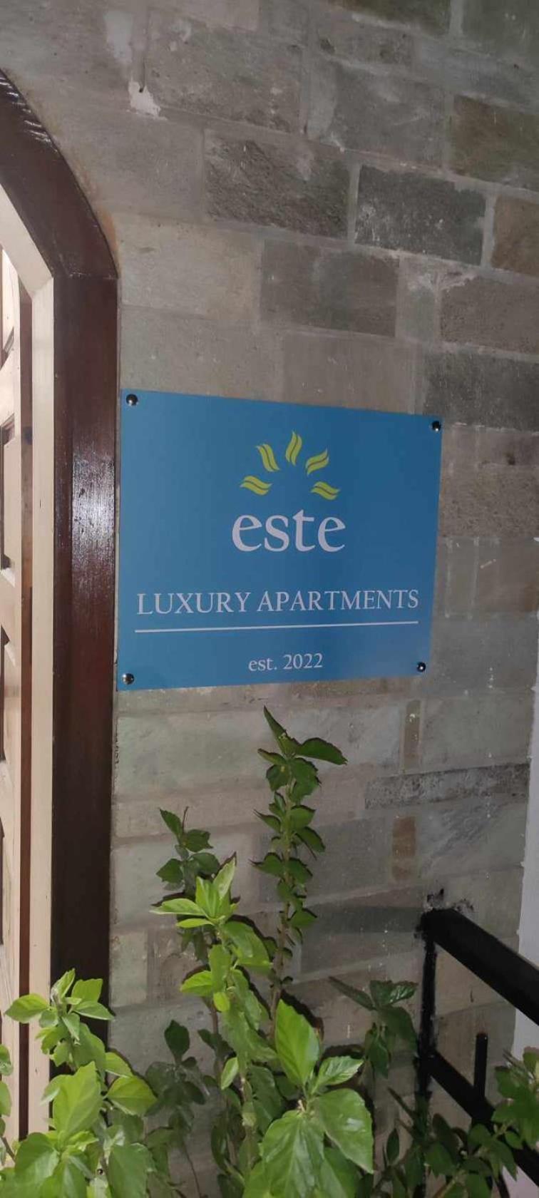 Este Luxury Apartments Kриопиги Екстериор снимка